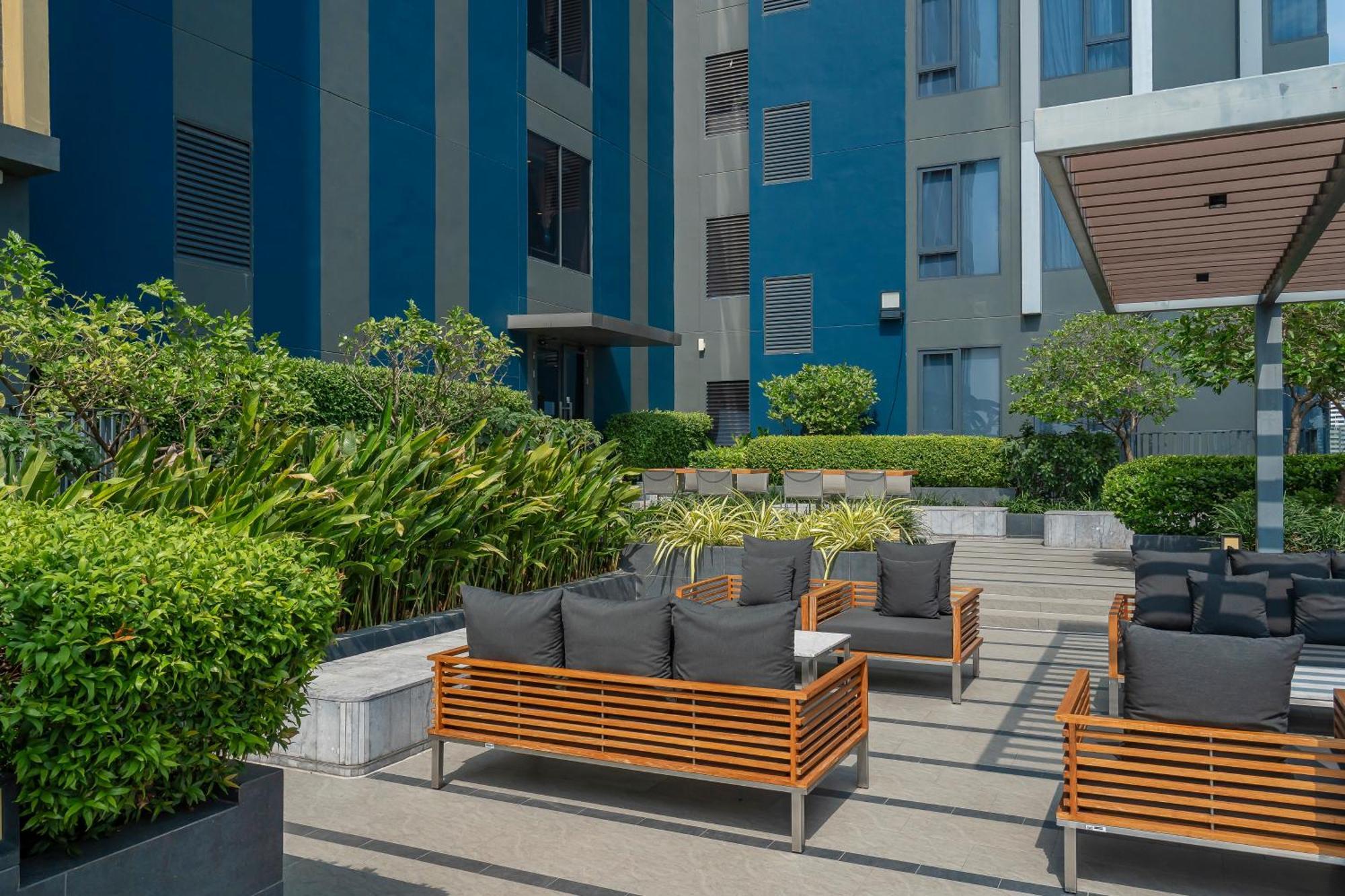 Staybridge Suites Bangkok Thonglor By Ihg Екстер'єр фото